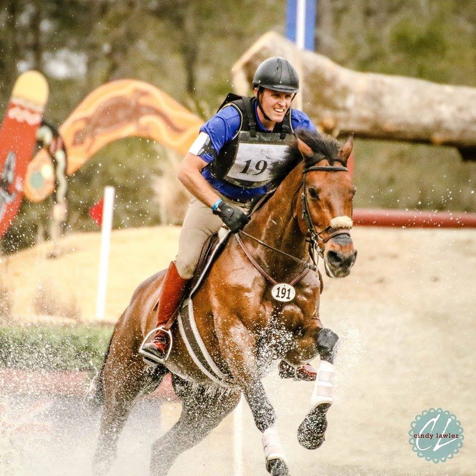 Bobby Meyerhoff sur le cross avec équipement Antarès sellier